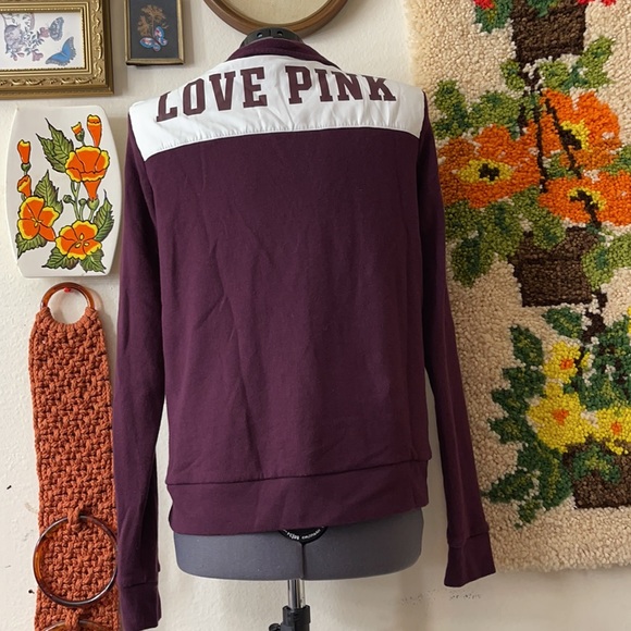 Victoria’s Secret Love Pink Sweatshirt - Picture 2 of 3